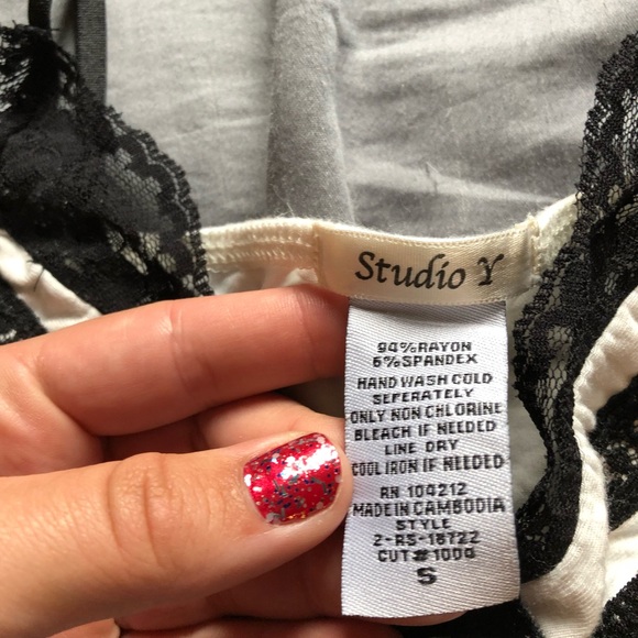 top - Picture 2 of 2